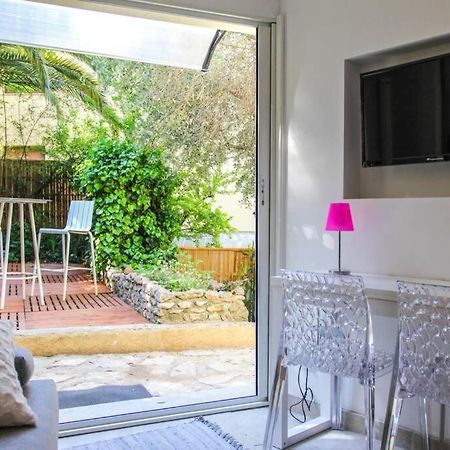 Appartement Lumineux Avec Terrasse Jardin Et Acces Piscine Villefranche-sur-Mer Luaran gambar