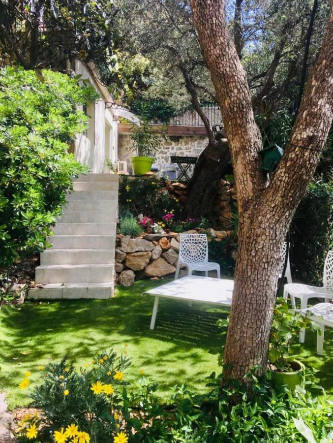 Appartement Lumineux Avec Terrasse Jardin Et Acces Piscine Villefranche-sur-Mer Luaran gambar